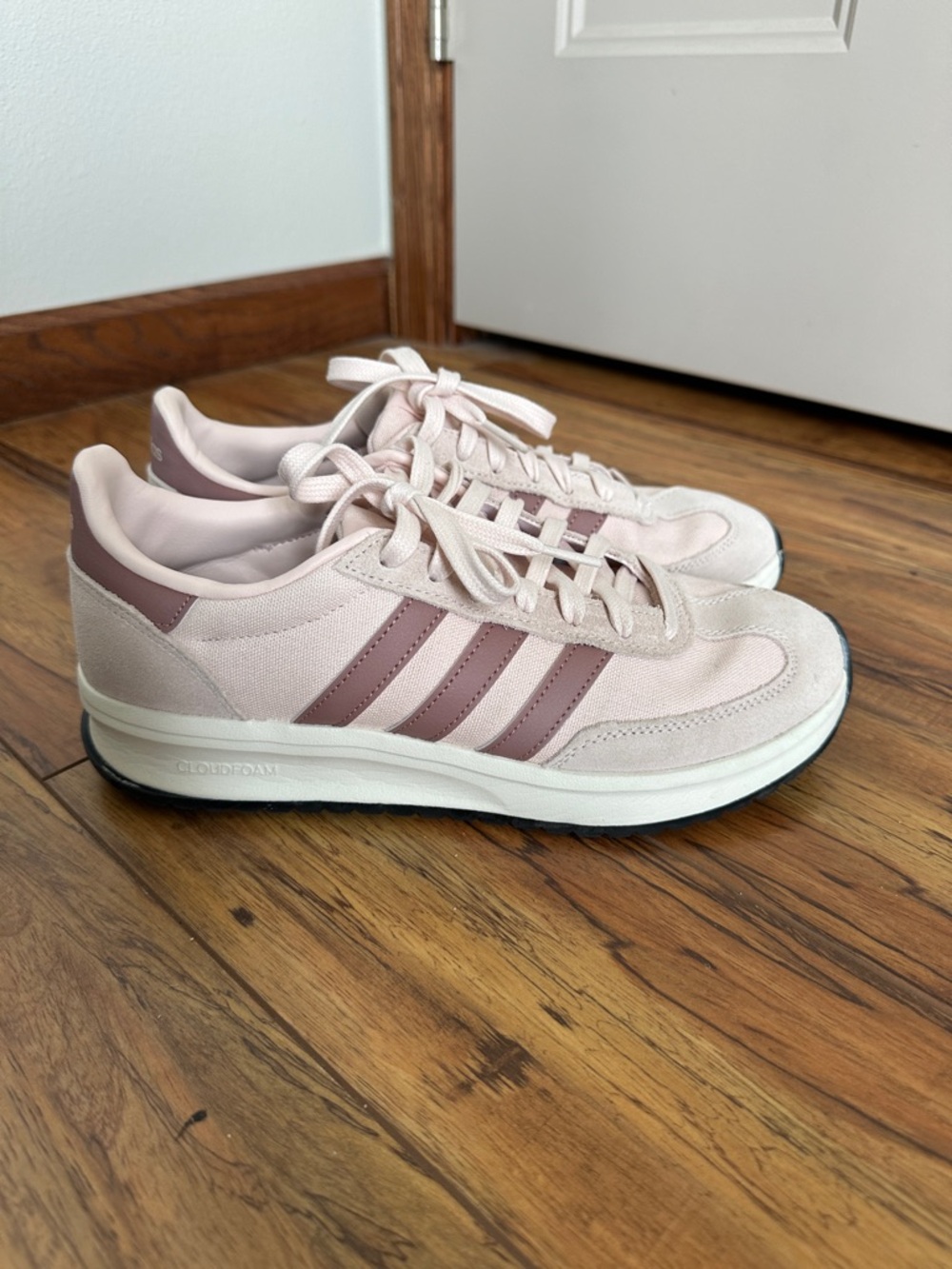 adidas Women's 70s run 2.0 Light Pink and Mauve Lace-Up Shoes Size 9